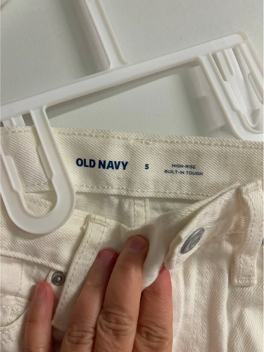 Girls Old Navy shorts, white size 5